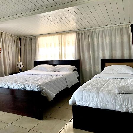 Hotel Anxhelo Kuçovë Buitenkant foto