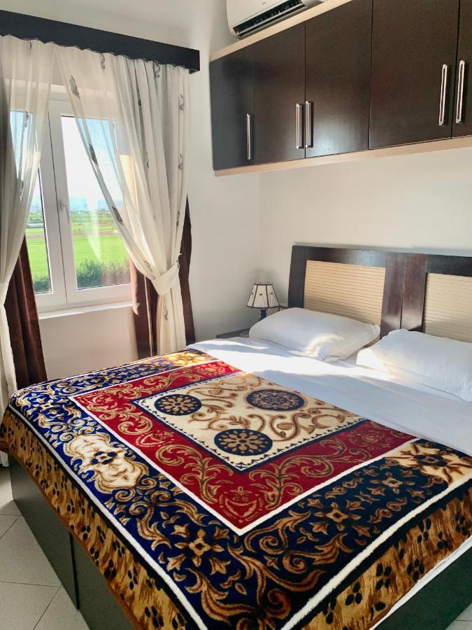Hotel Anxhelo Kuçovë Buitenkant foto