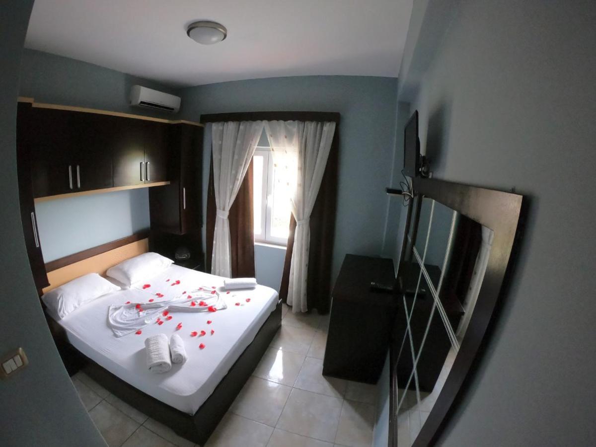 Hotel Anxhelo Kuçovë Buitenkant foto