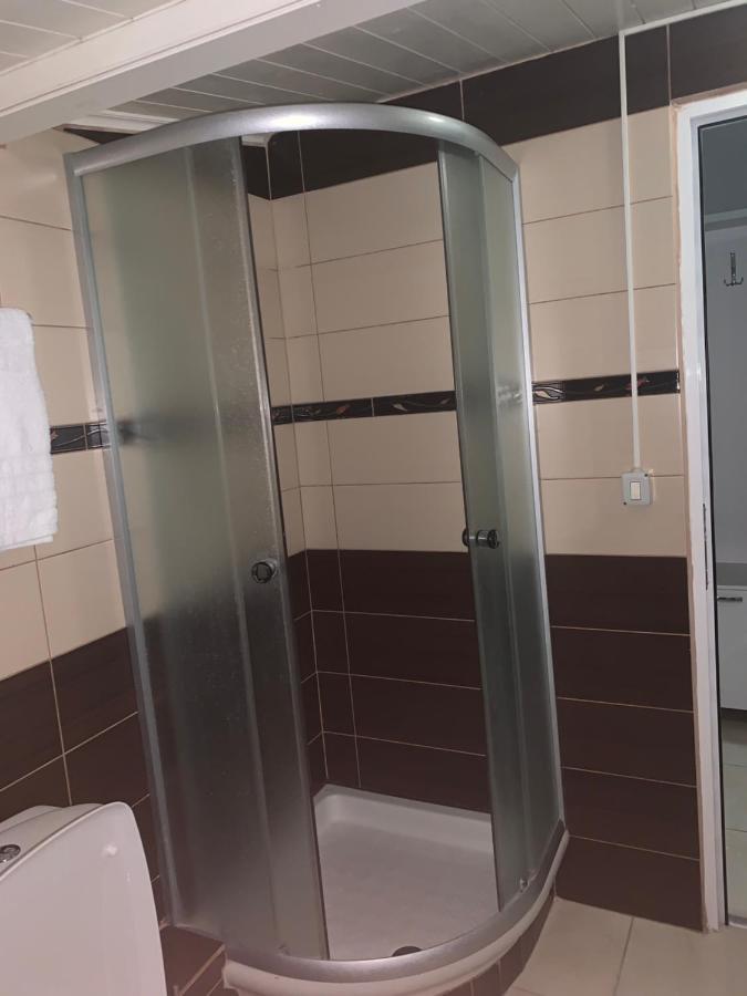 Hotel Anxhelo Kuçovë Buitenkant foto