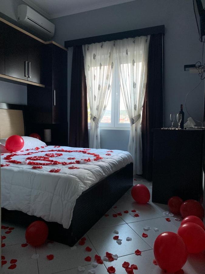 Hotel Anxhelo Kuçovë Buitenkant foto